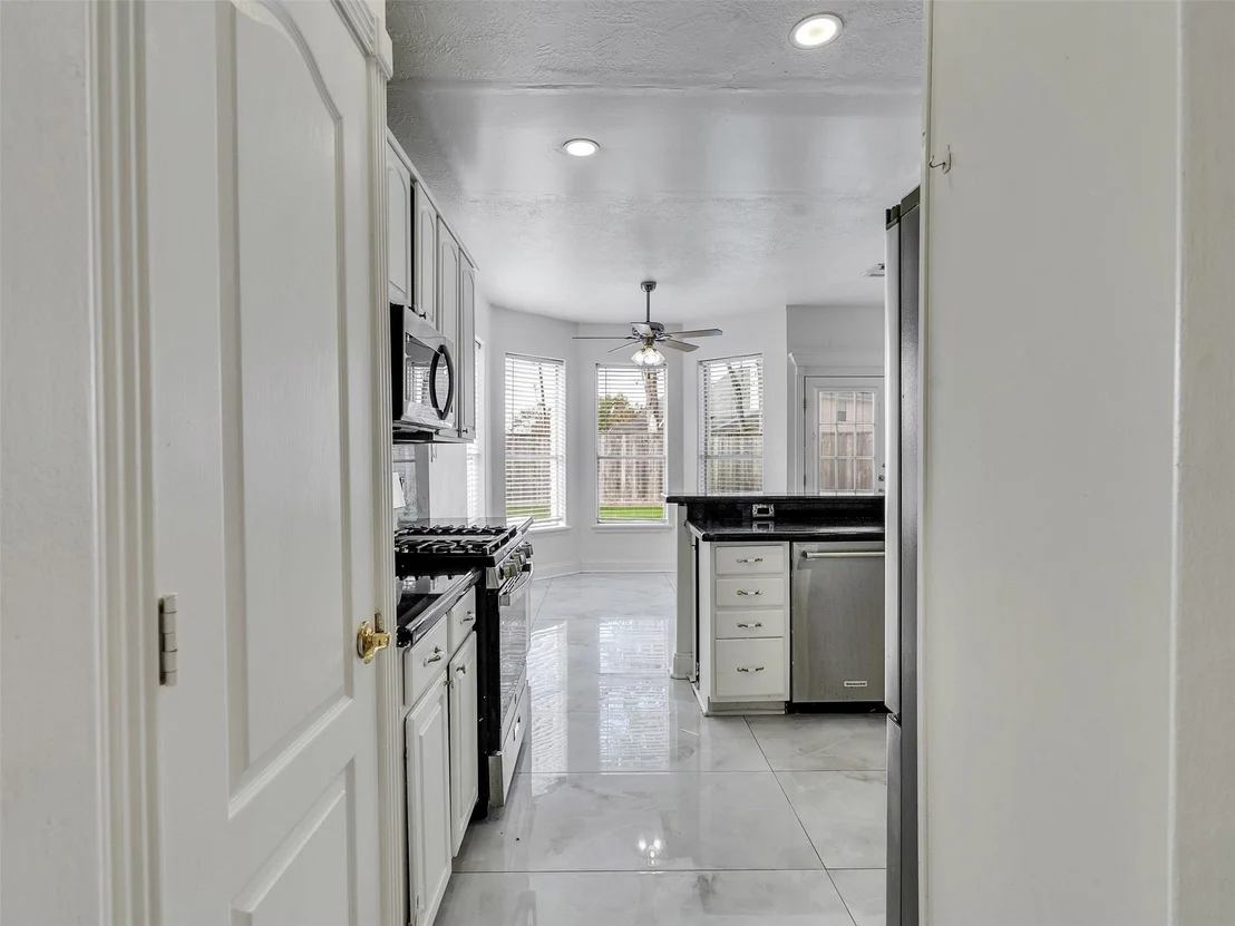 Photo of 12403 Millvan Drive