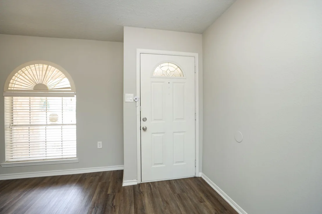 Photo of 815 Park Meadow Drive