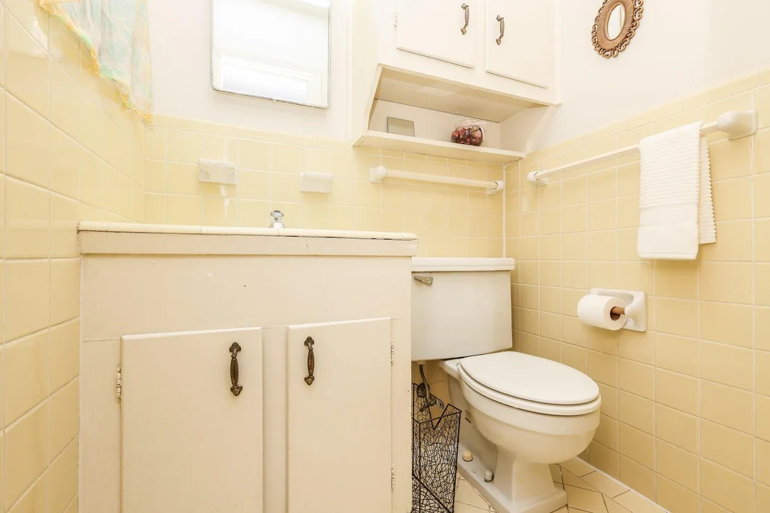 Photo of 6834 Hendon Lane