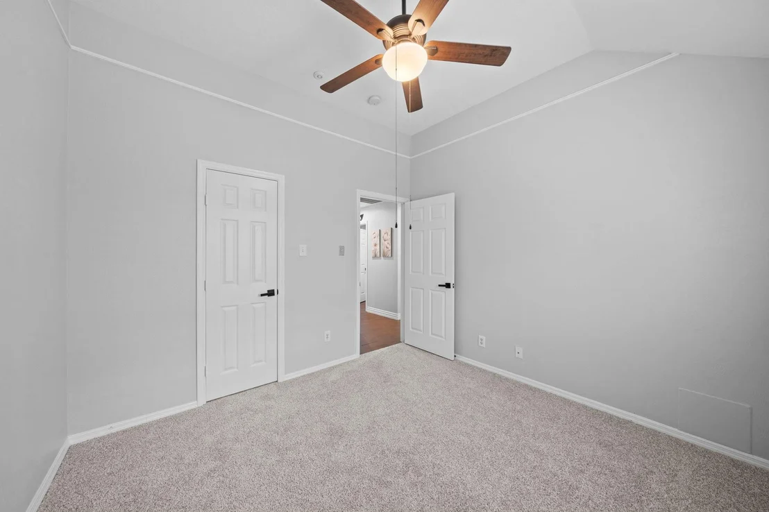 Photo of 14619 Bladenboro Drive