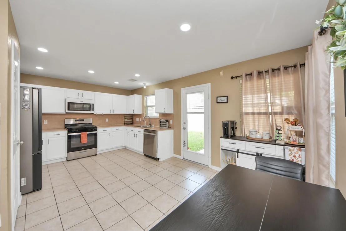 Photo of 9510 Yearling Branch Dr