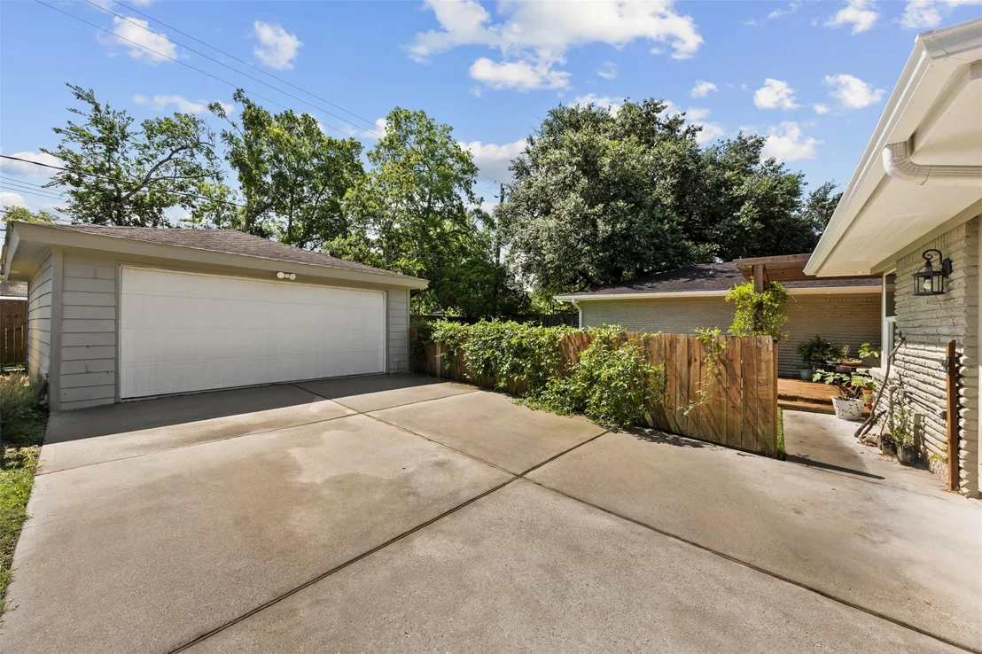 Photo of 11111 Atwell Drive