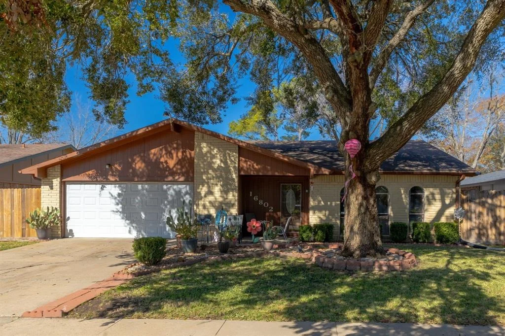 Photo of 16802 Glamis Lane
