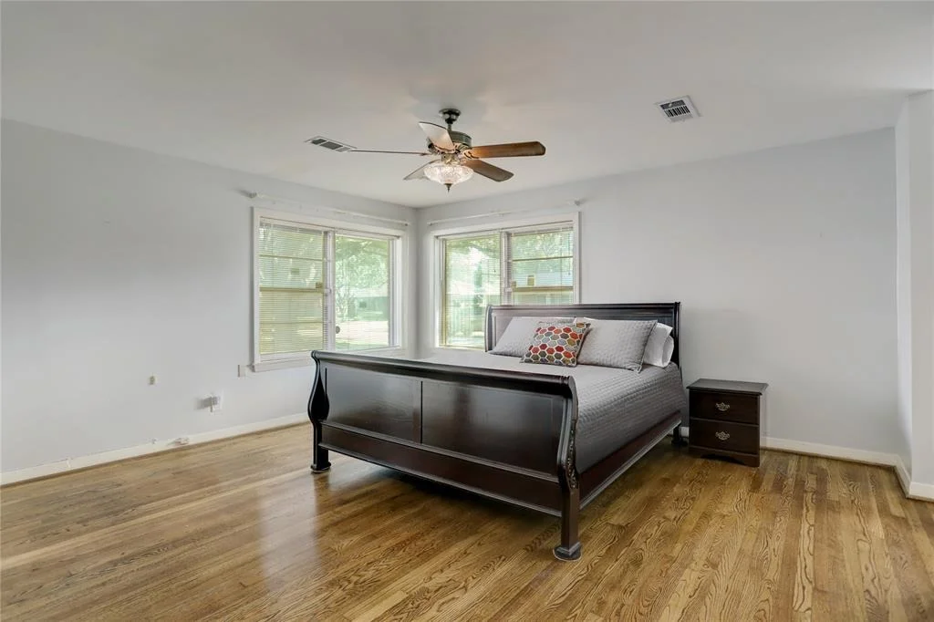 Photo of 4426 Creekbend Drive