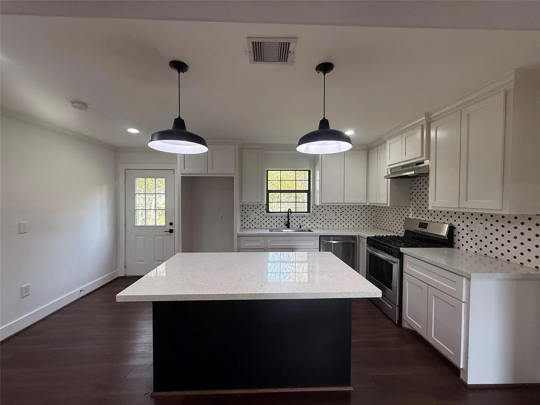 Photo of 241 Norview Drive