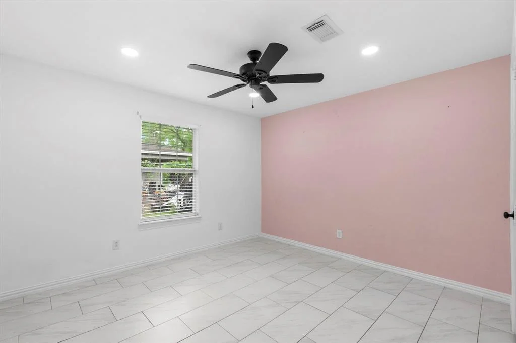 Photo of 6023 Glen Lee Drive
