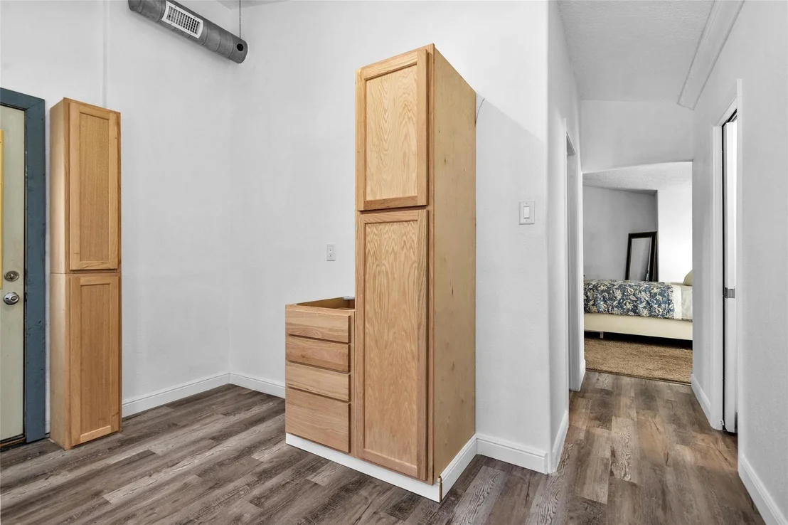 Photo of 5721 Cessna Drive