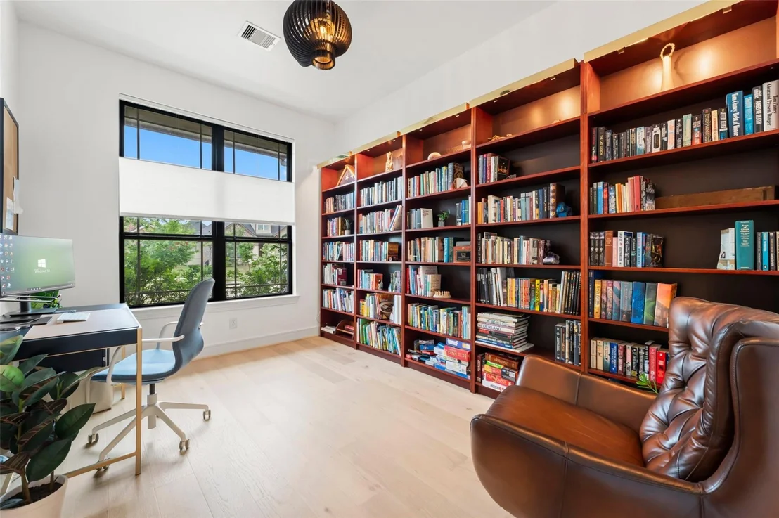 Photo of 1053 Bat Hawk Court