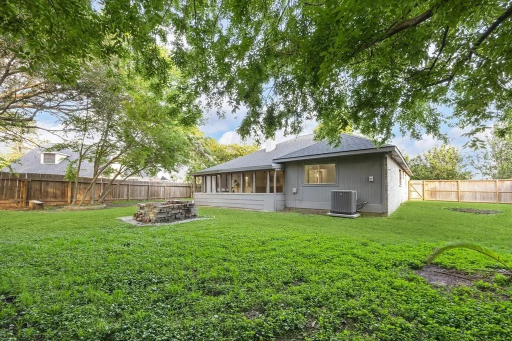 Photo of 6307 Northmark Drive