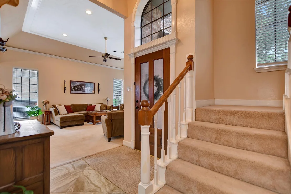 Photo of 15611 Birchview Drive