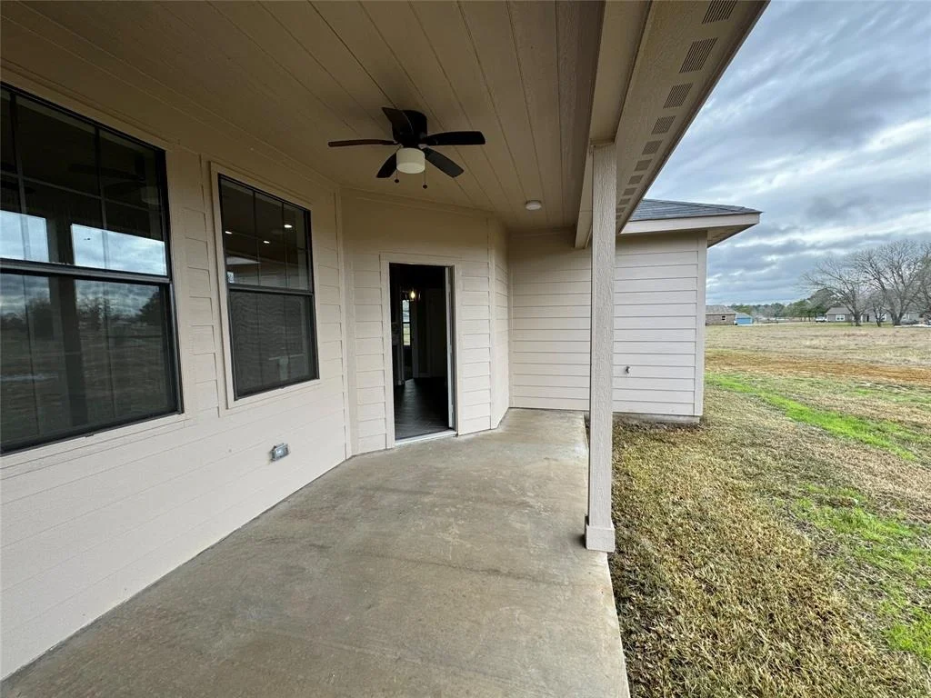 Photo of 20 Meadow Lake