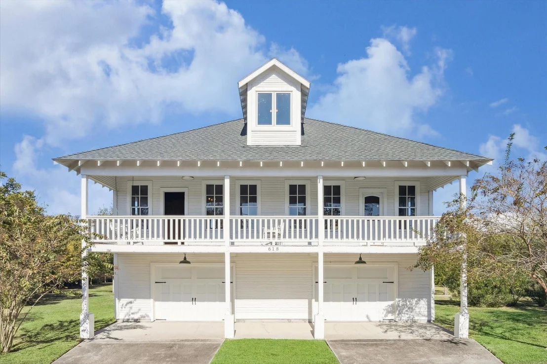Photo of 618 Bayridge Road