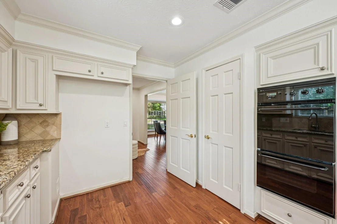 Photo of 11003 Overbrook Lane