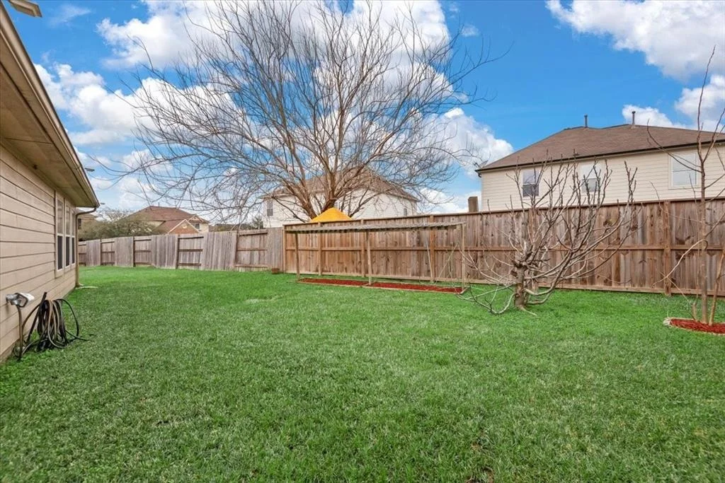 Photo of 14203 Old Dock Lane