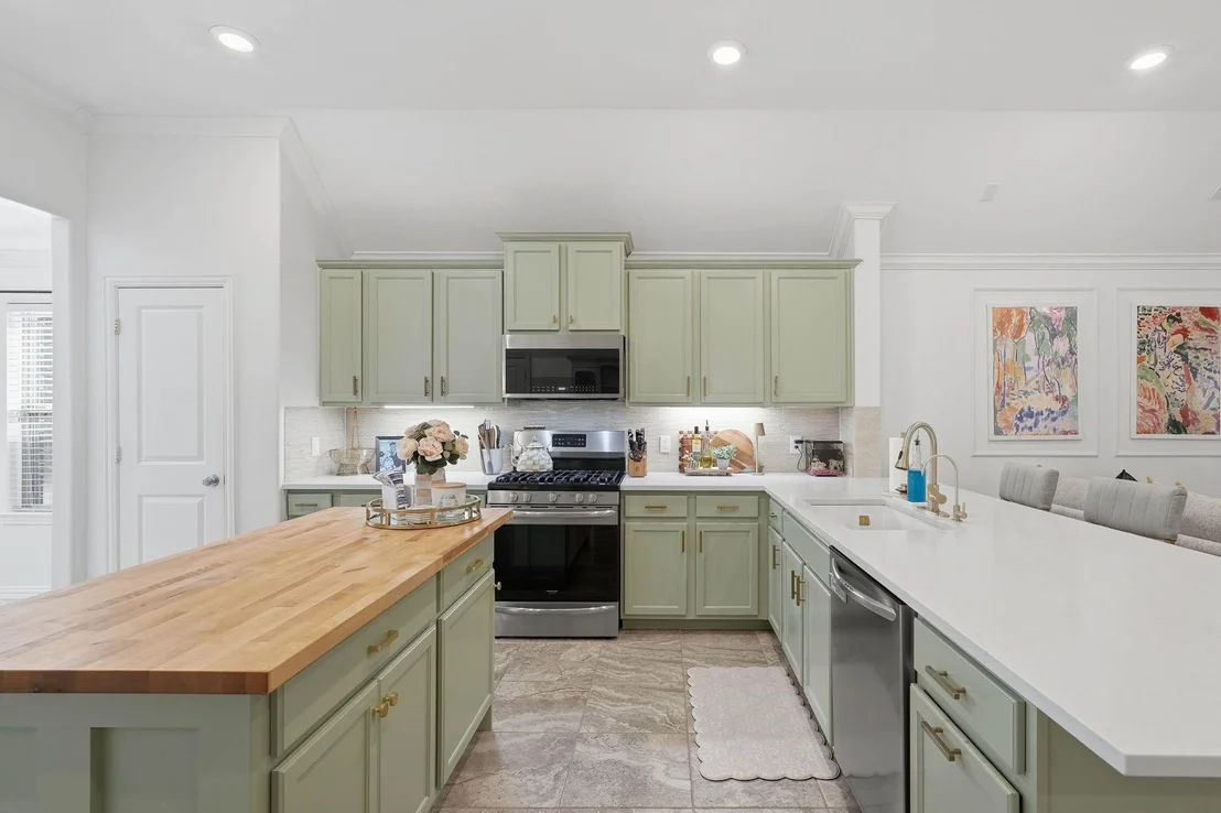 Photo of 312 Fox Trail Road