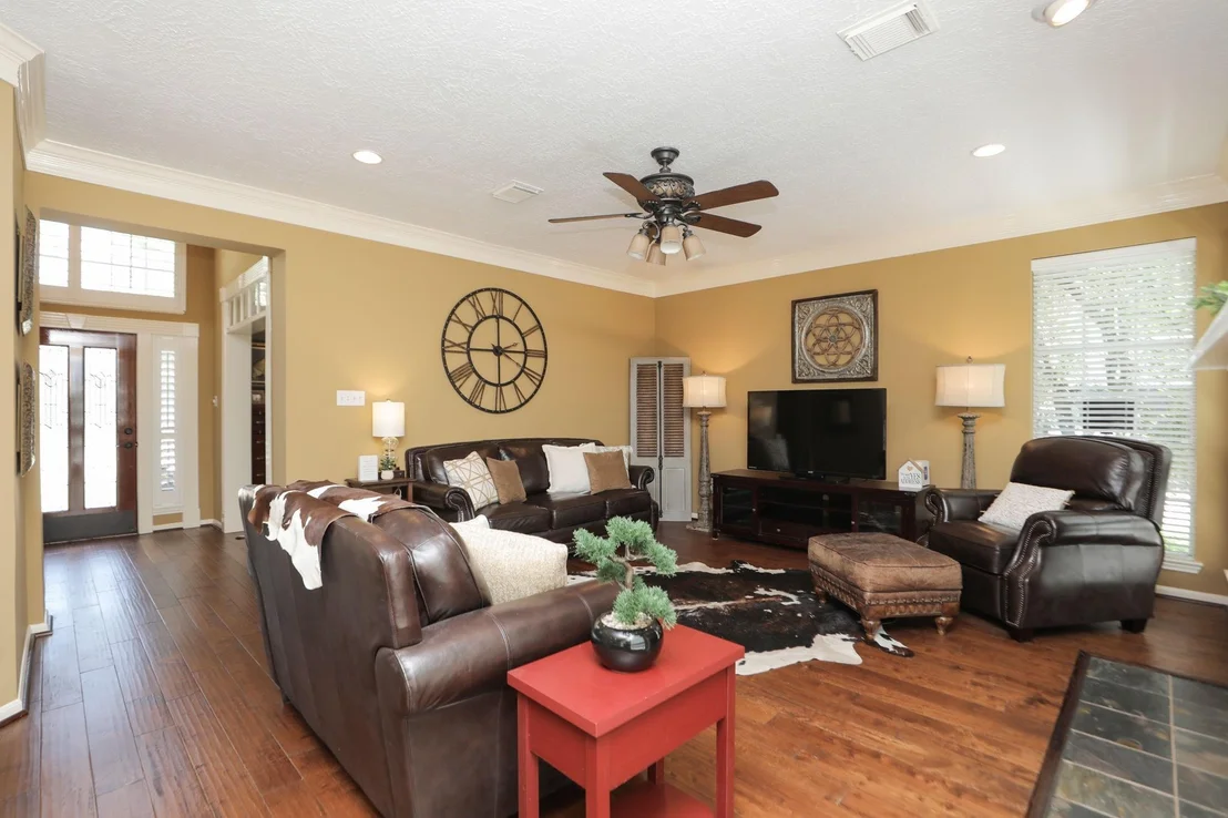 Photo of 427 W North Hill Drive