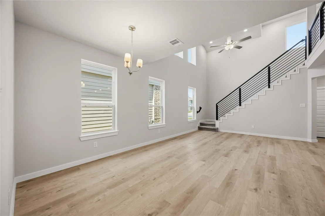 Photo of 1060 Lilly Lane