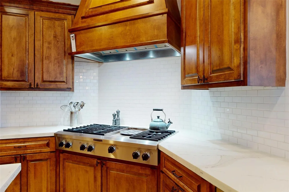 Photo of 6015 Floyd Street