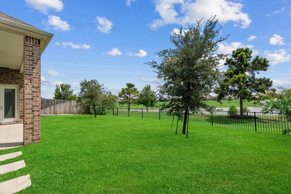Photo of 7335 Laguna Lake Drive