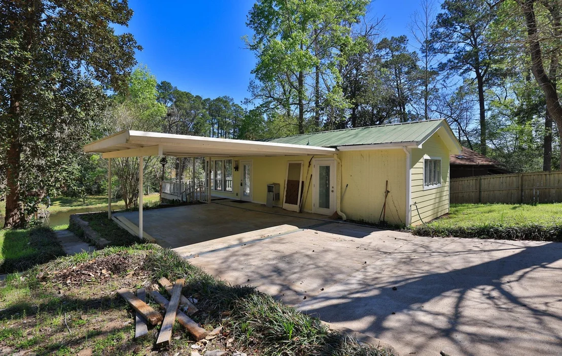 Photo of 400 Driftwood Drive