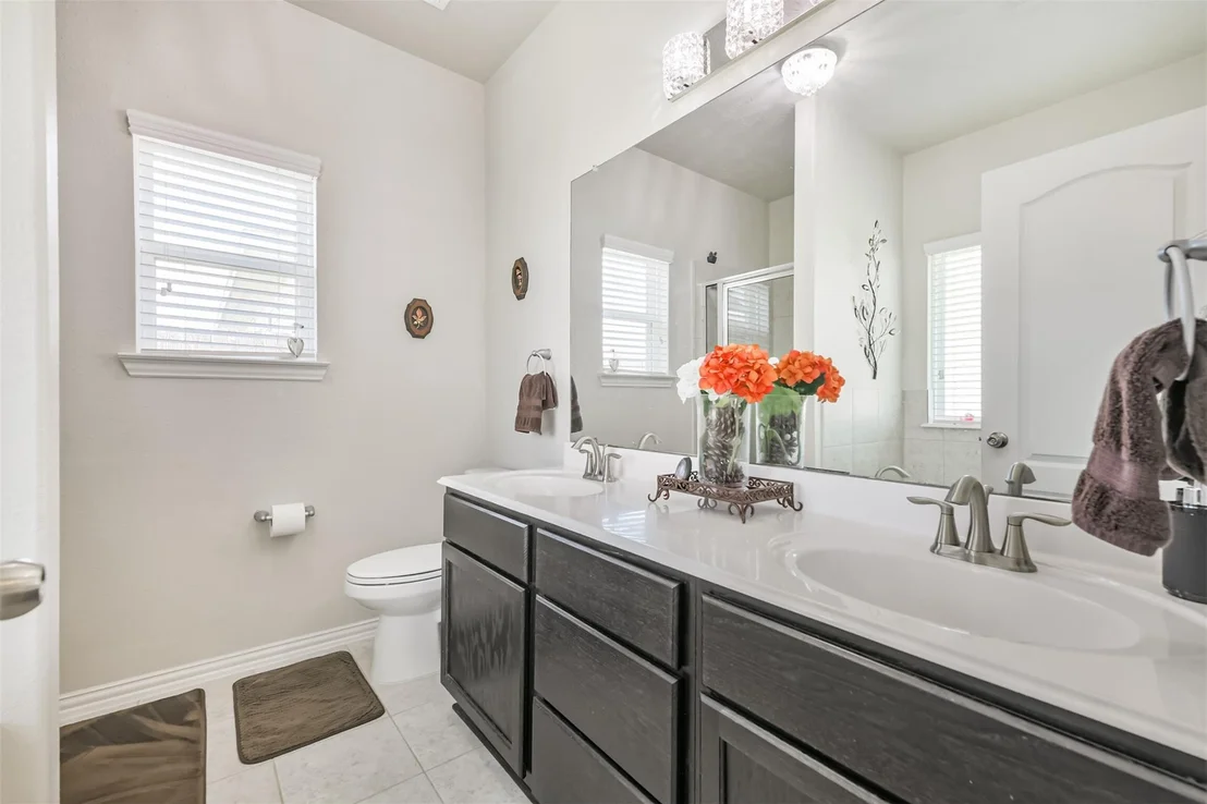 Photo of 7527 Windsor Valley Lane