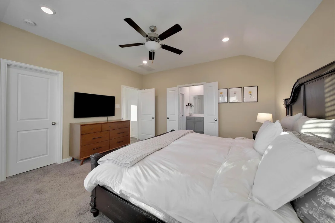 Photo of 5817 Hedwig Hill Lane