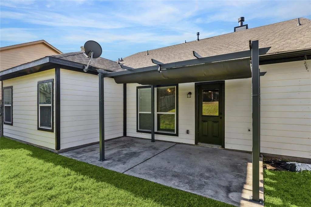 Photo of 8 Briar Grove Court