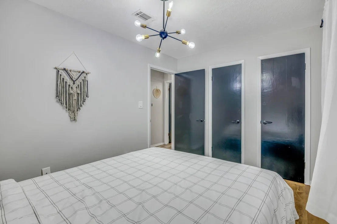 Photo of 2608 Grape Lane