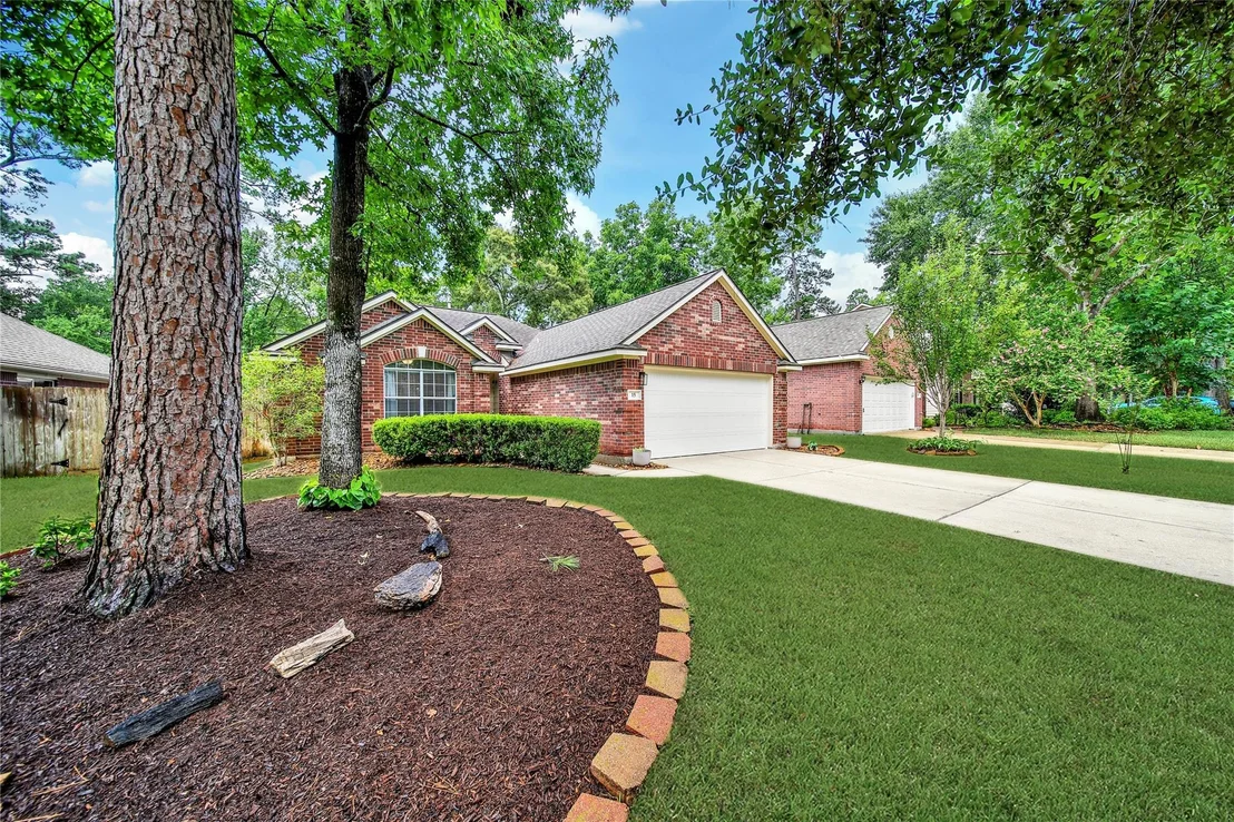 Photo of 15 Wintergrass Place