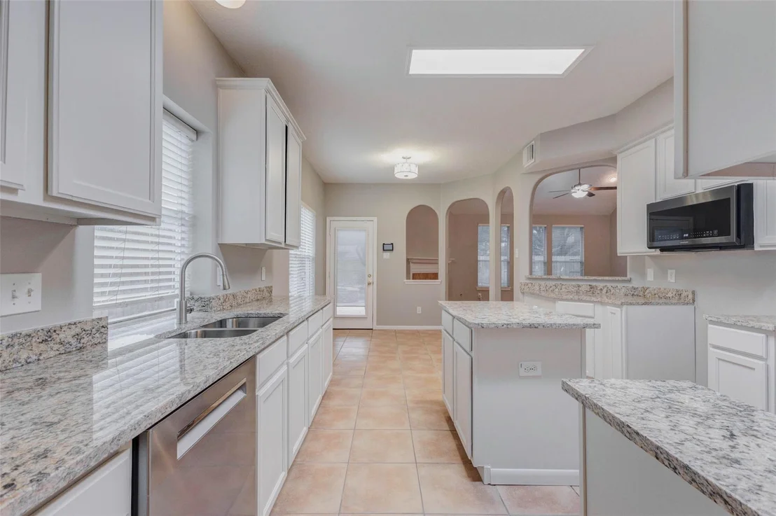 Photo of 8915 Path Green Drive