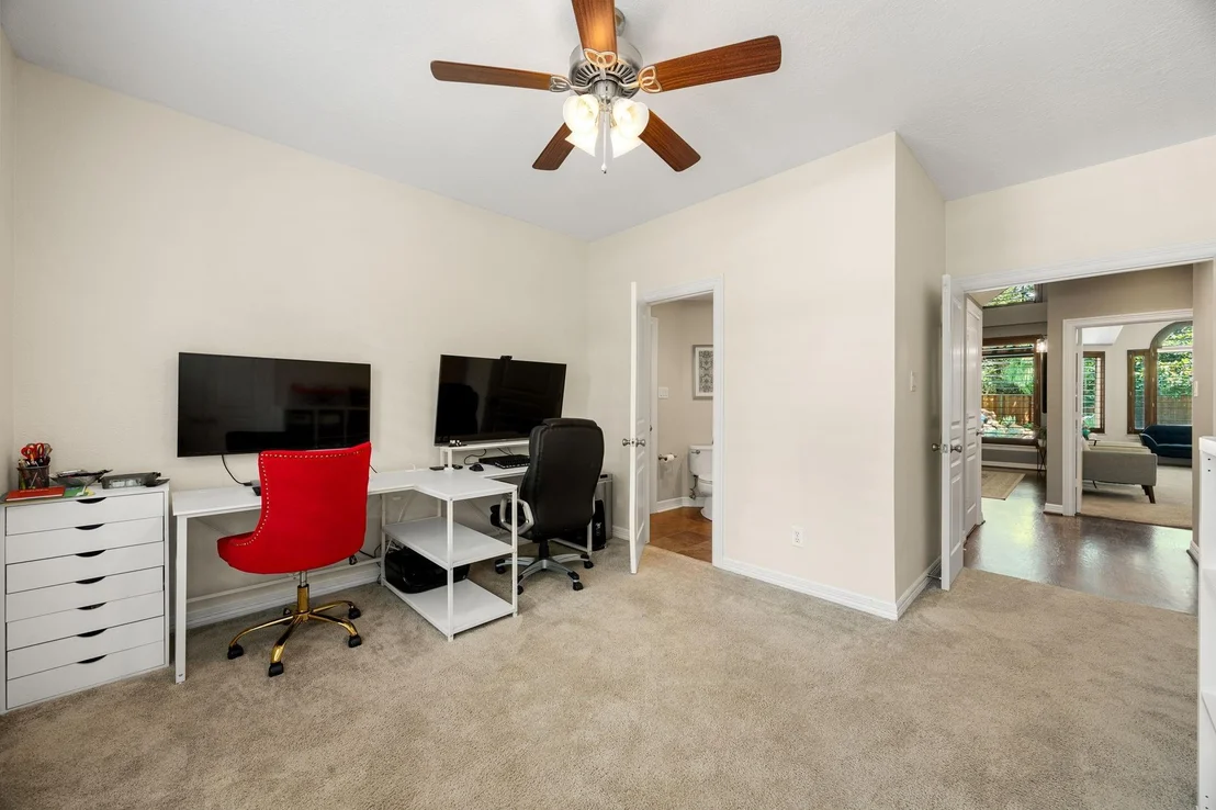 Photo of 94 Meadowridge Place