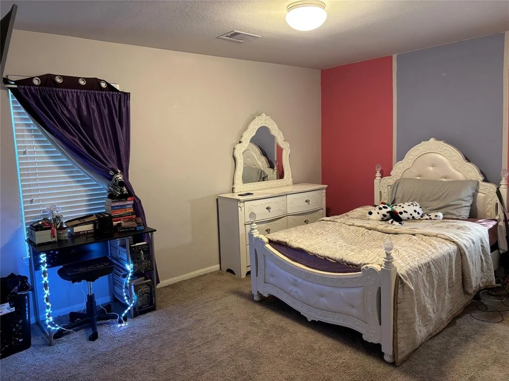 Photo of 2114 Sterling Oaks Drive