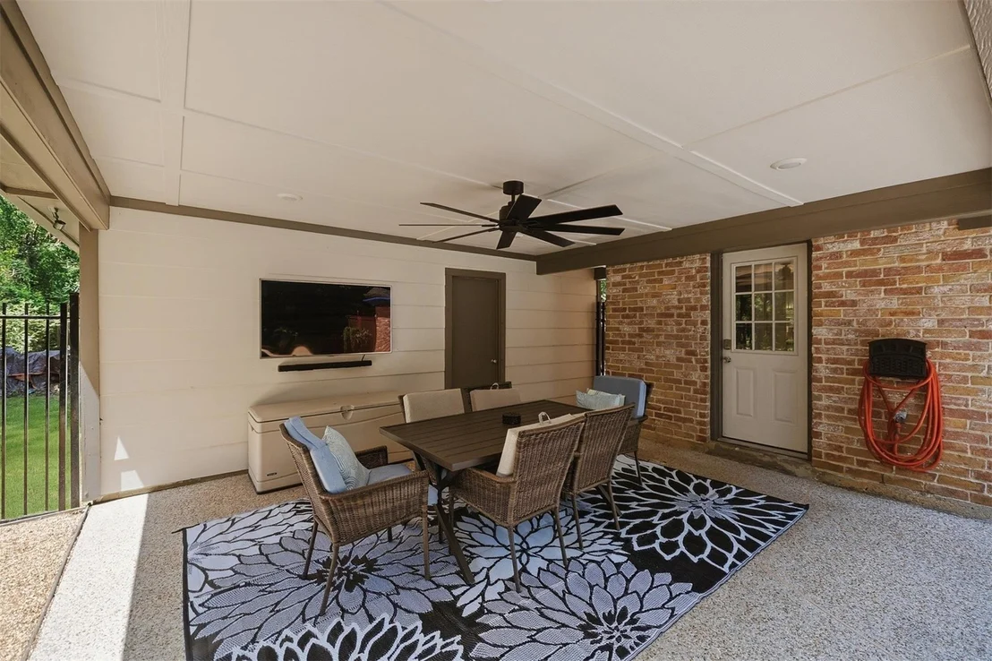 Photo of 2321 Chestnut Oak Place