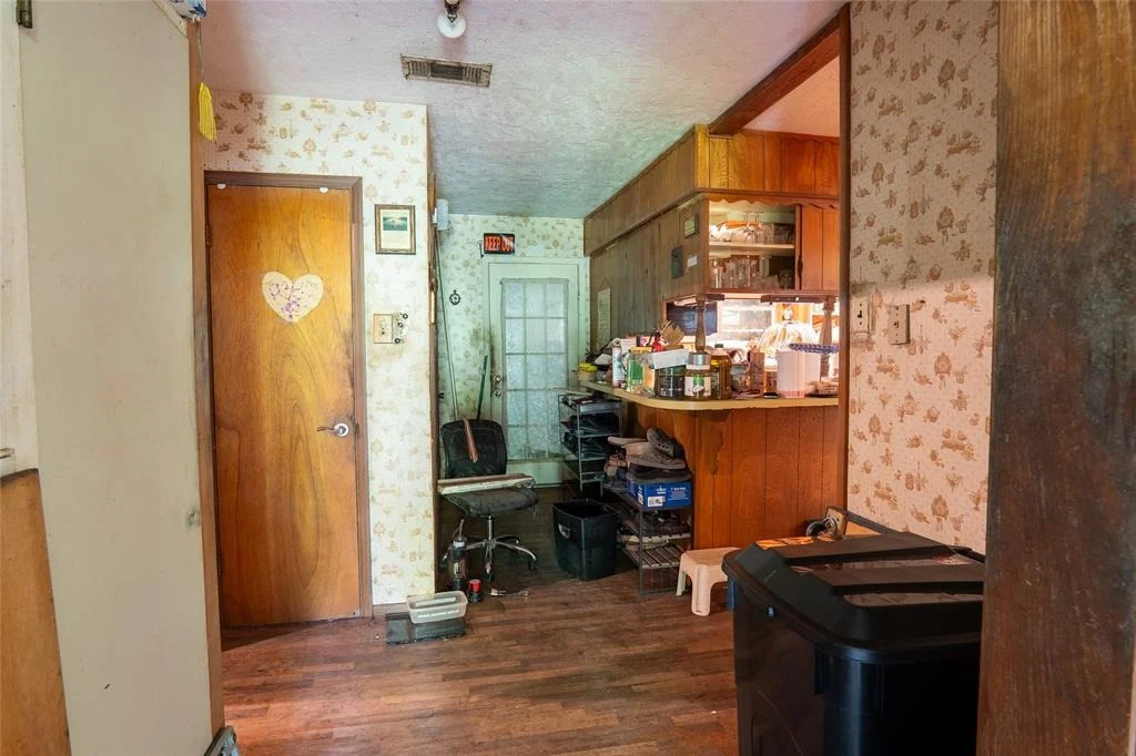 Photo of 21981 White Oak Drive