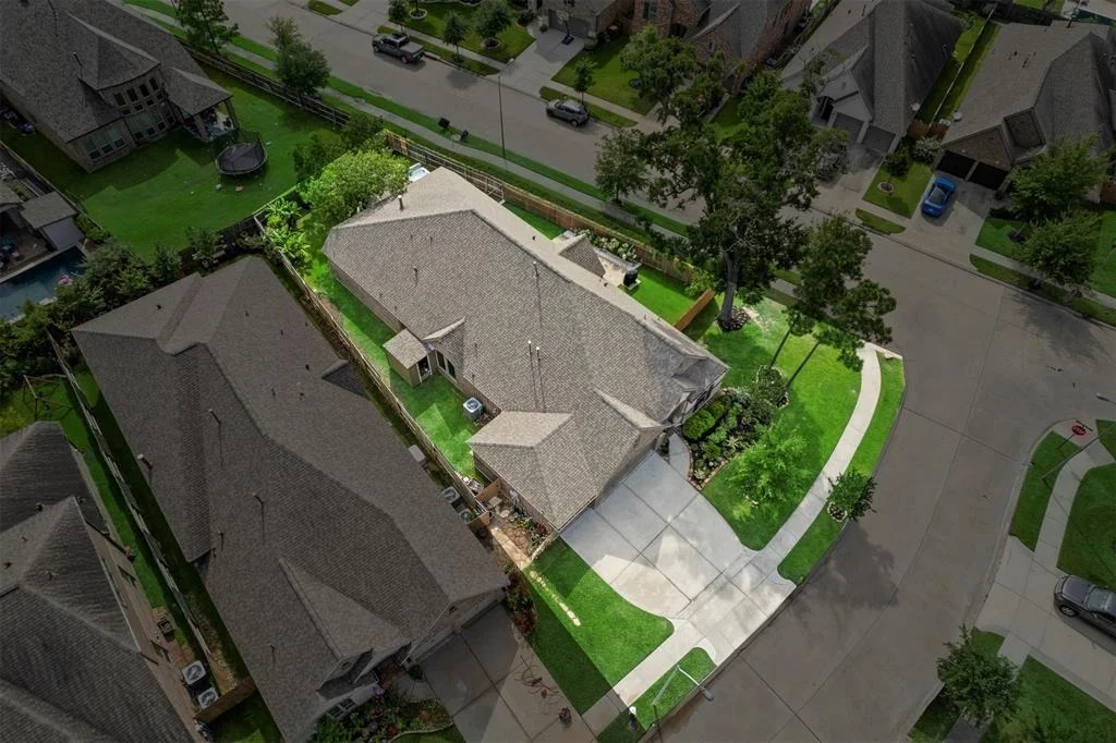 Photo of 27963 Emory Cove Drive