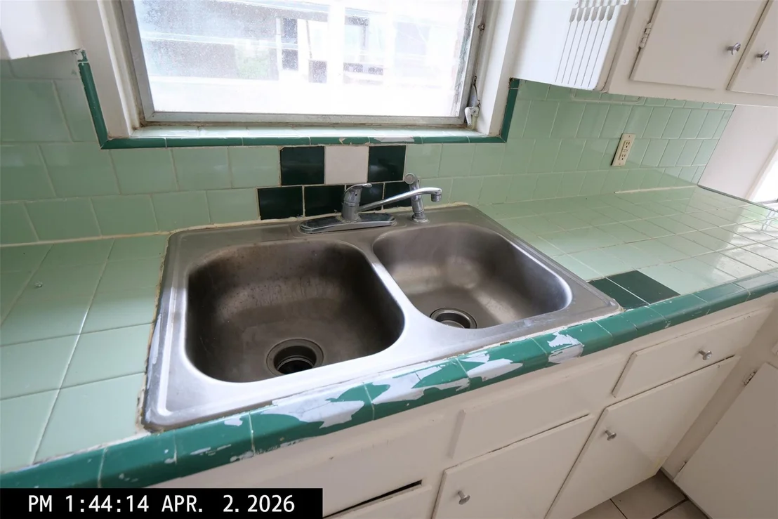 Photo of 6406 Scribner