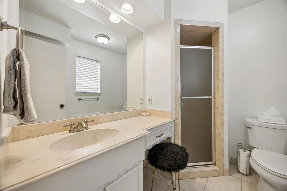 Photo of 11010 Overbrook Lane