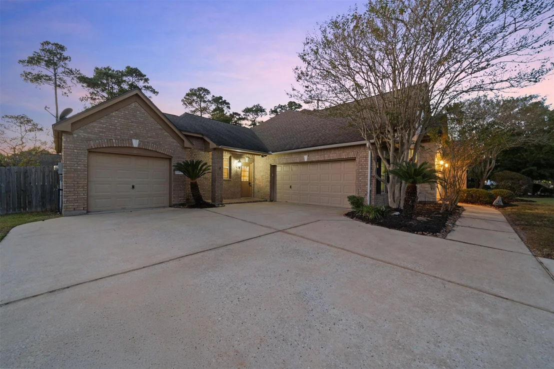 Photo of 14415 Spring Mountain Drive