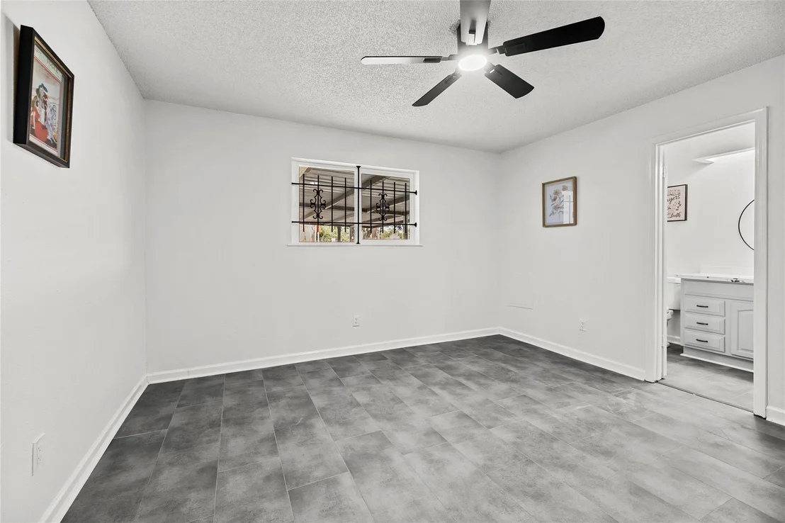 Photo of 10027 Valley Sun Drive