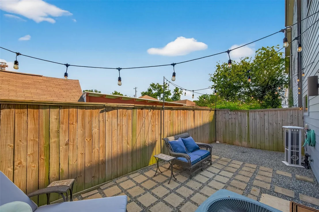 Photo of 953 Saint Augustine Street