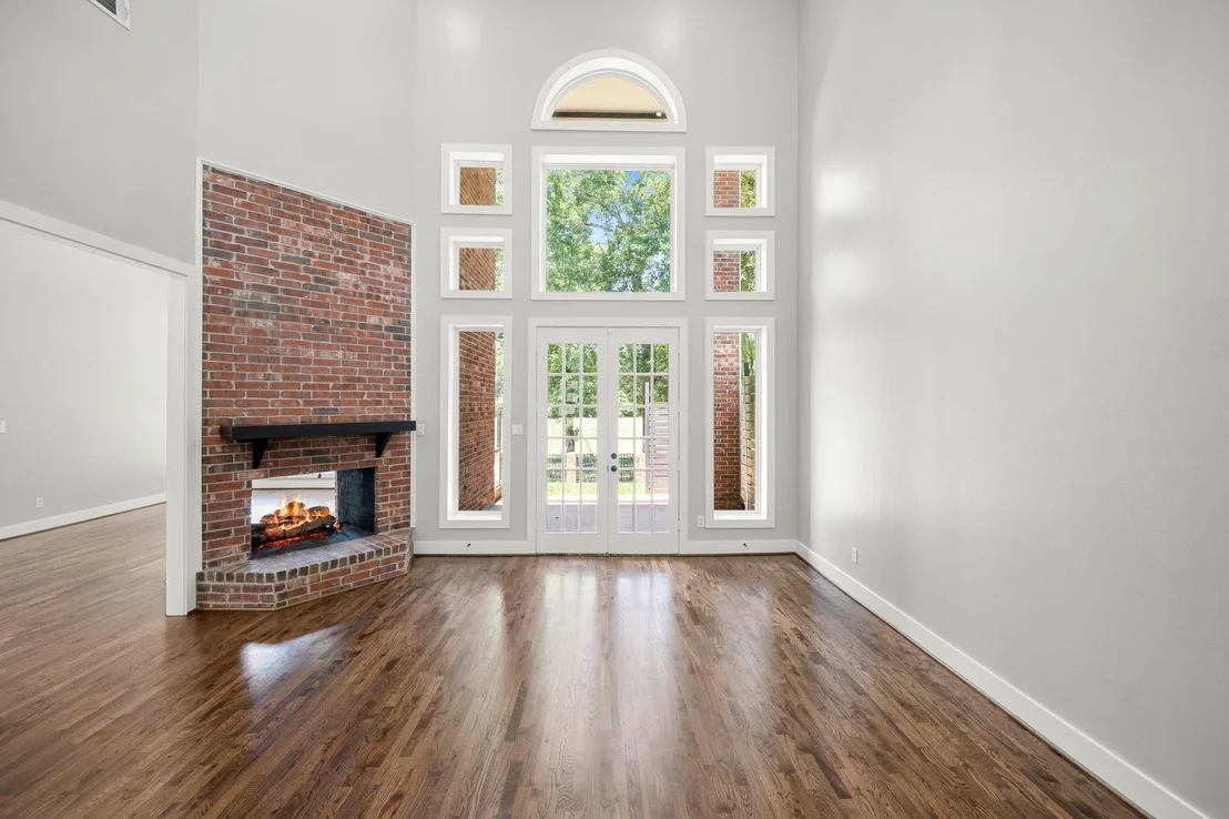 Photo of 24611 W Kingscrest Circle