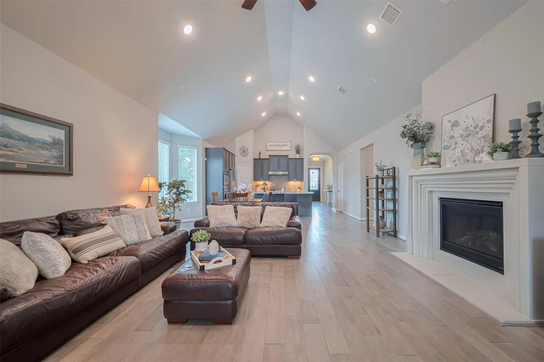 Photo of 28110 Long Mill Lane