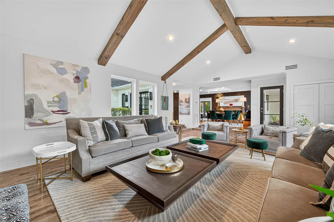 Photo of 415 Ramblewood Road