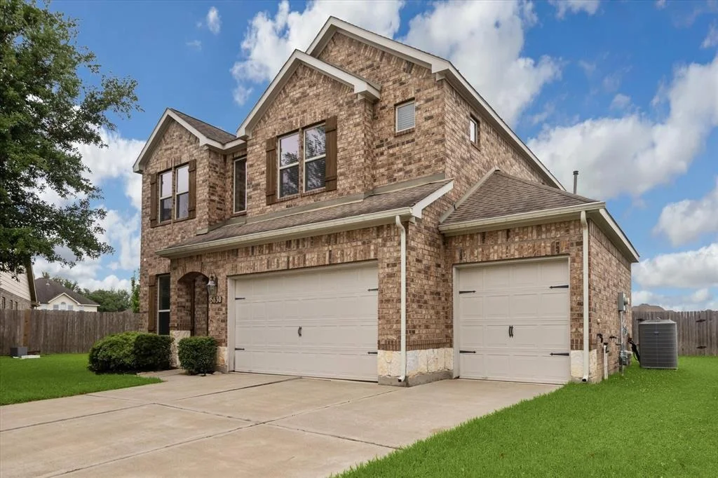 Photo of 5830 Watford Bend