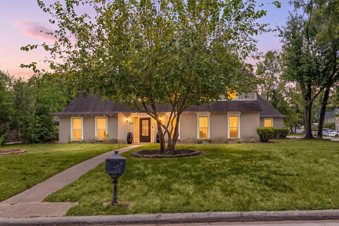 Photo of 27202 Wells Lane