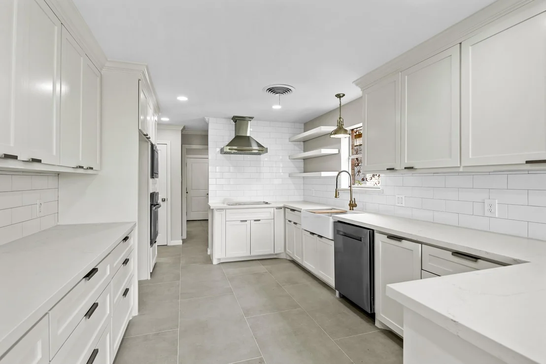 Photo of 2261 Riverside Drive