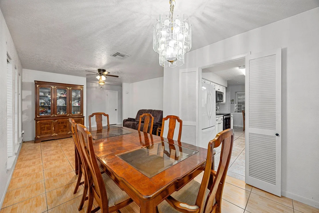Photo of 1343 Somercotes Lane