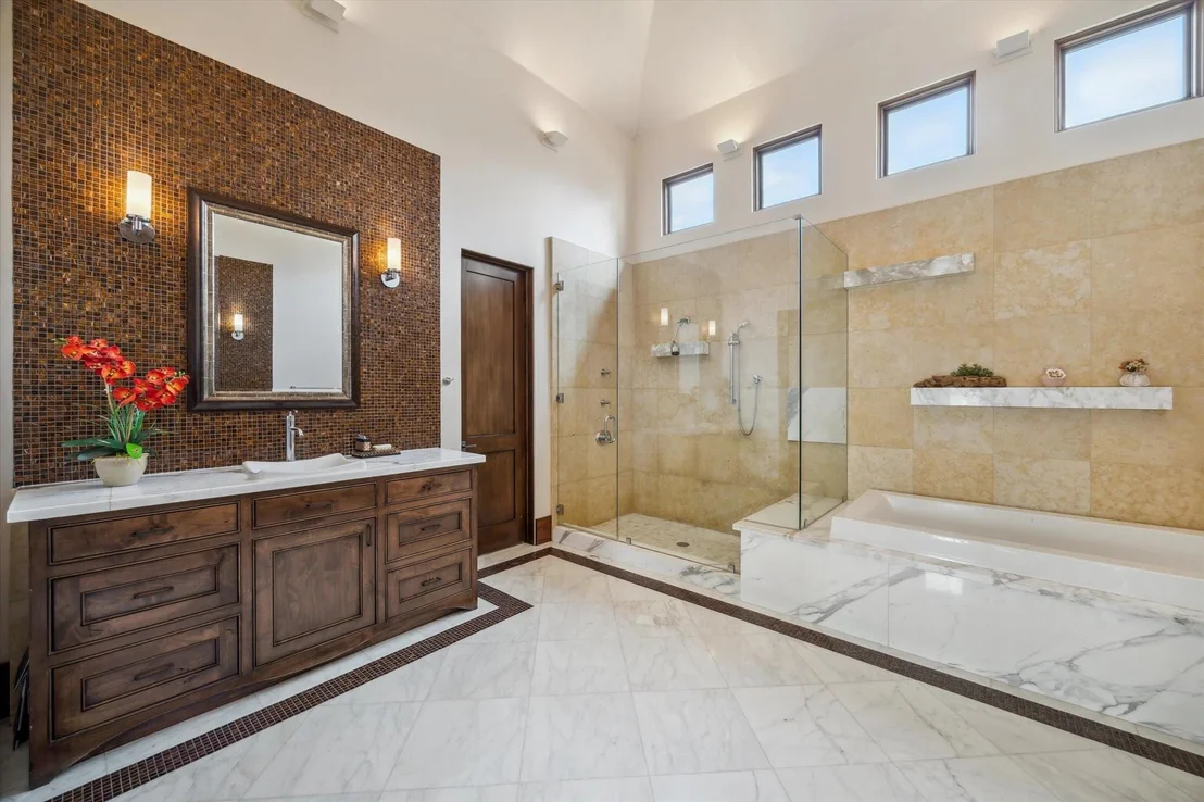 Photo of 322 Crestwood Drive