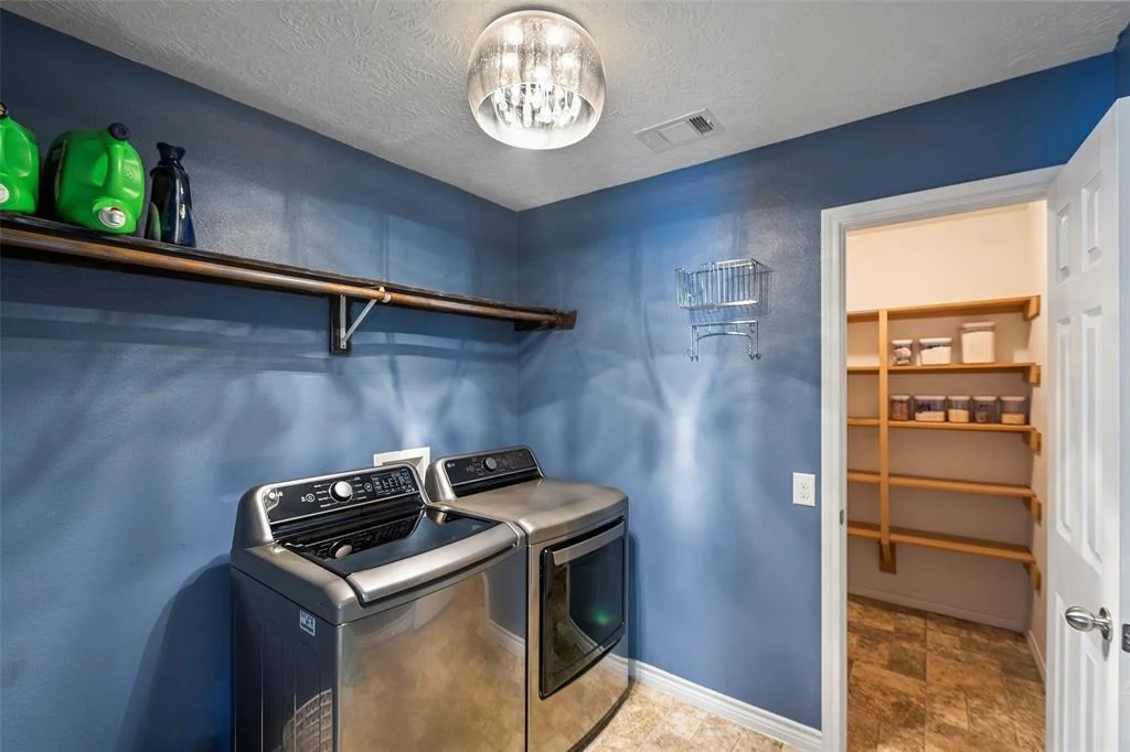 Photo of 21500 Vermillion