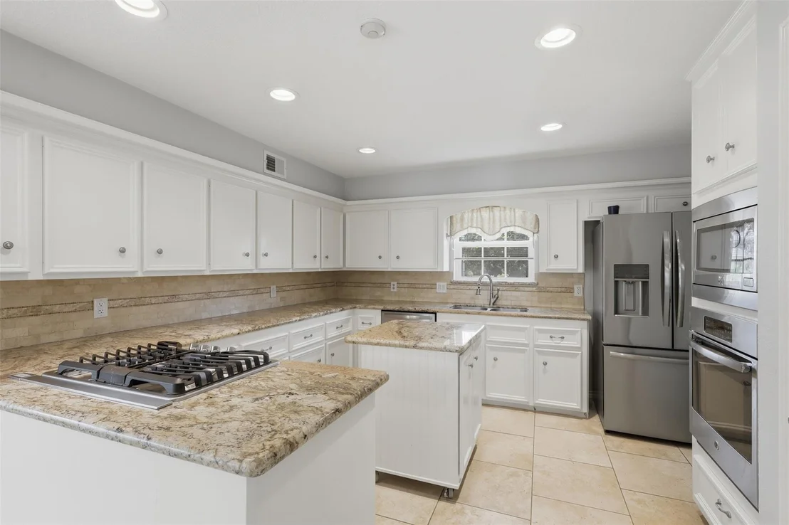 Photo of 19803 Oak Briar Drive